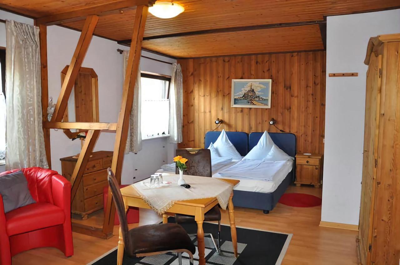 Bauer'S Pension-Restaurant-Catering Grosshabersdorf Eksteriør billede
